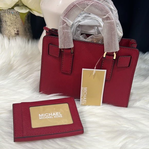 ❤️MICHAEL Michael Kors Saffiano Leather Mini Dillon Bag with matching wallet - Picture 5 of 10